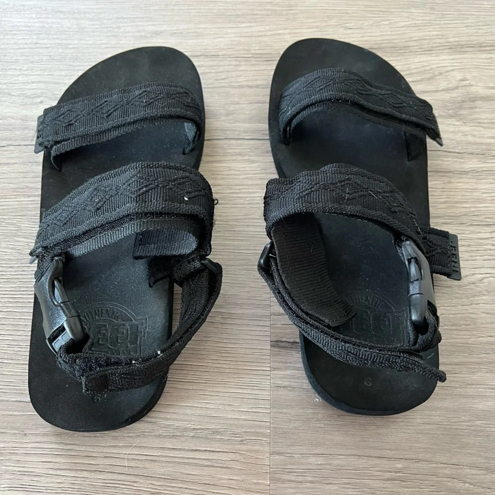 Reef Unisex Convertible Black Sandals Size 6M